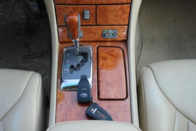 2005 Lexus LS 430 4dr Sdn