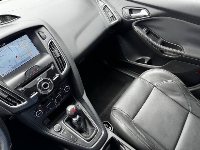 2016 Ford Focus ST 4dr Hatchback