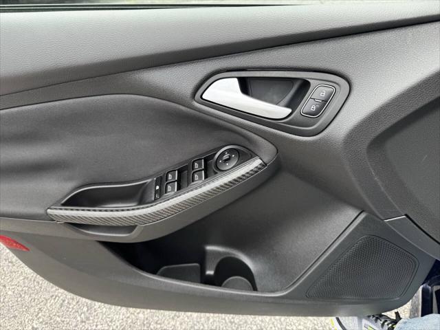 2016 Ford Focus ST 4dr Hatchback