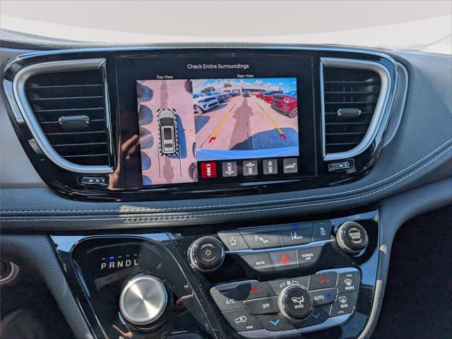 2027 Chrysler Pacifica Limited