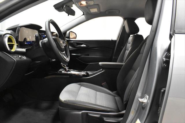 Used 2025 Chevrolet Trax FWD LT For Sale in Toledo, OH