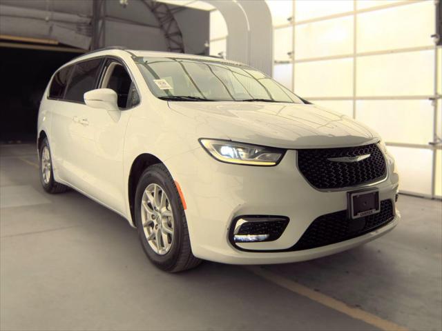 2022 Chrysler Pacifica Touring L for sale in Edmond, OK