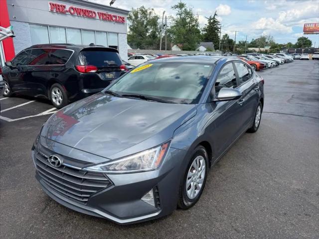 2020 Hyundai Elantra SE for sale in Detroit, MI
