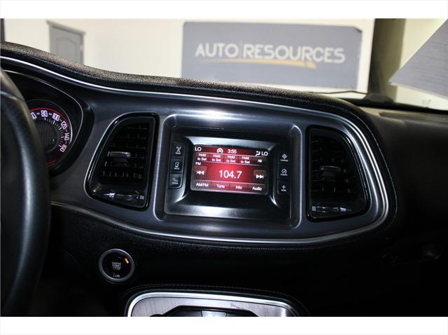 2017 Dodge Challenger SXT