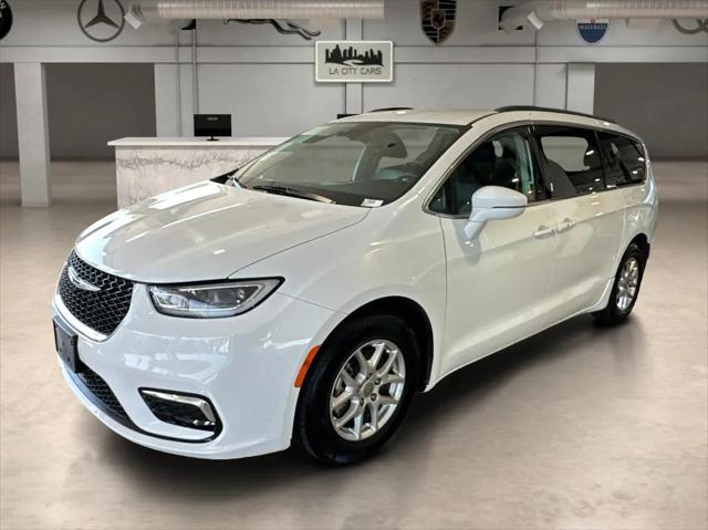2022 Chrysler Pacifica Touring L for sale in Inglewood, CA