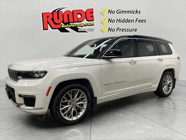 2023 Jeep Grand Cherokee L Summit 4x4 for sale in Manchester, IA