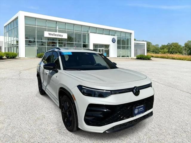 2025 Volkswagen Tiguan 2.0T SE R-Line Black for sale in Wellesley, MA