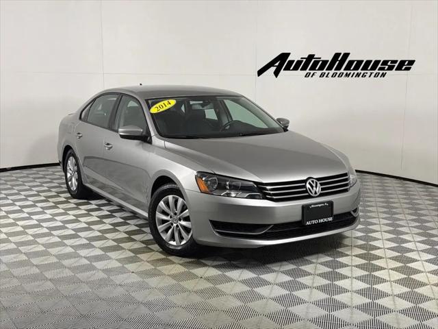 2014 Volkswagen Passat 1.8T Wolfsburg Edition for sale in Bloomington, IL