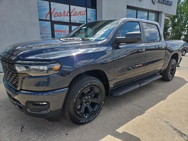 2027 RAM Ram 1500 RAM 1500 EXPRESS CREW CAB 4X4 57 BOX