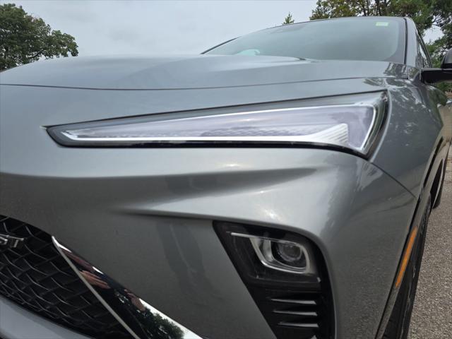 2024 Buick NV Sport Touring FWD