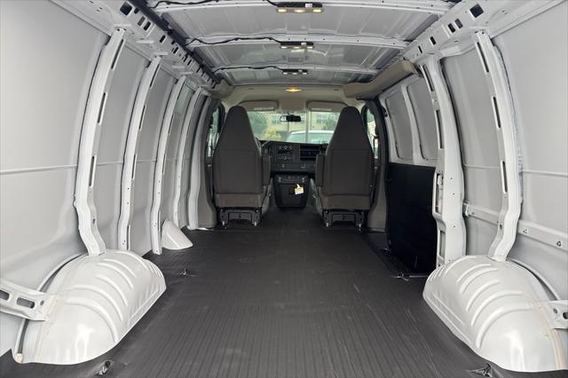 2026 GMC Savana Cargo 2500 Regular Wheelbase, Work Van, RWD