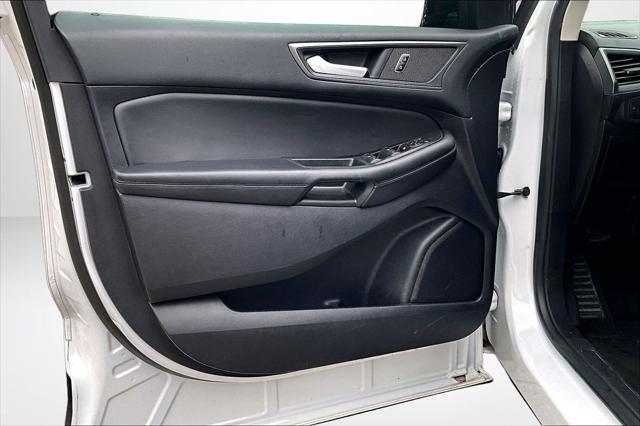 2020 Ford Edge SE