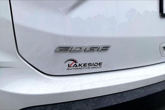 2020 Ford Edge SE