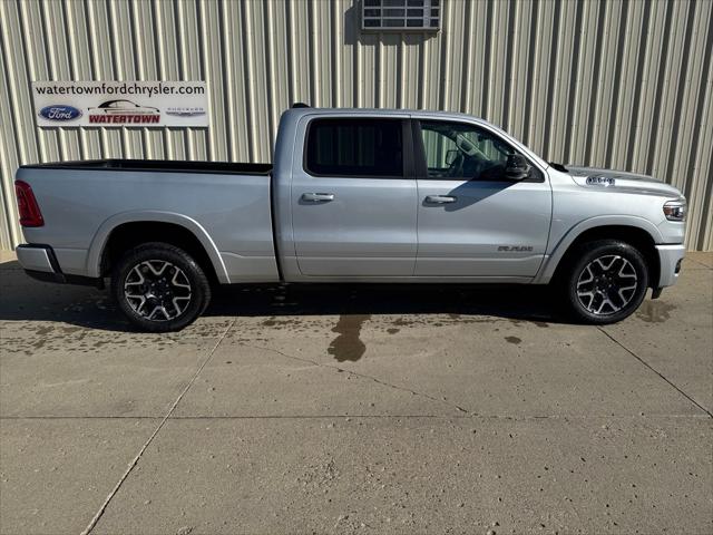 2027 RAM Ram 1500 RAM 1500 LARAMIE CREW CAB 4X4 64 BOX