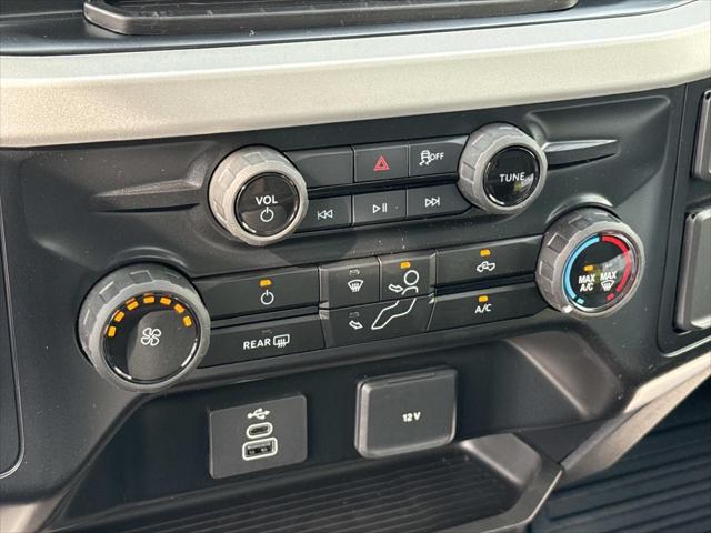 2026 Ford 600 XLT