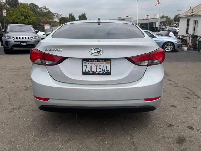 2015 Hyundai Elantra SE