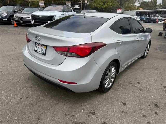 2015 Hyundai Elantra SE