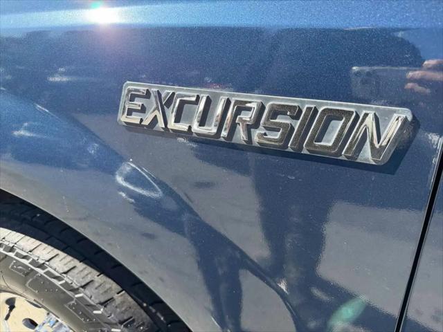 2003 Ford Excursion XLT