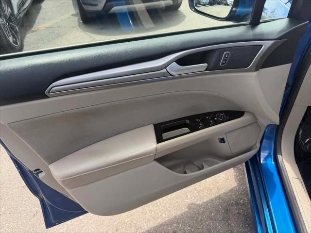 2017 Ford Fusion Hybrid SE