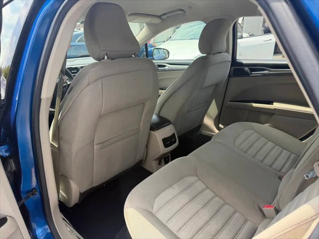 2017 Ford Fusion Hybrid SE