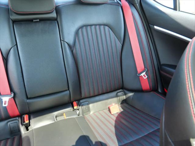 2023 Genesis G70 2.0T AWD
