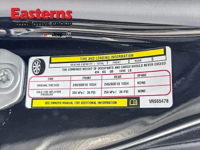 2027 Chrysler Pacifica Select AWD