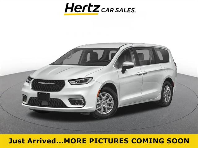 2024 Chrysler Pacifica Touring L for sale in Coraopolis, PA