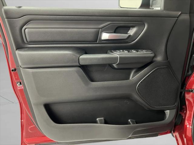 2026 Ram 1500 Express Crew Cab 4x4 57 Box