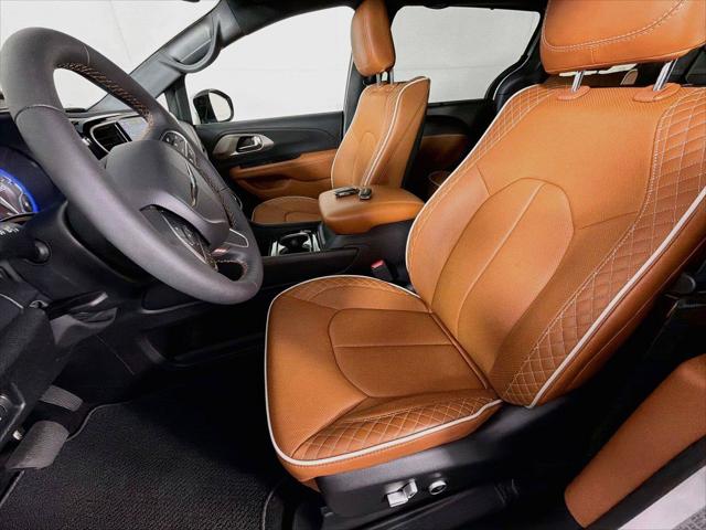 2026 Chrysler Pacifica Pinnacle AWD