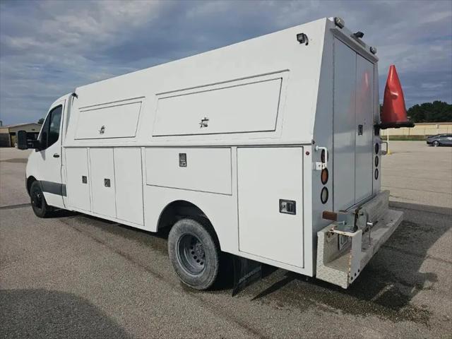 2019 Freightliner Sprinter Standard Roof V6
