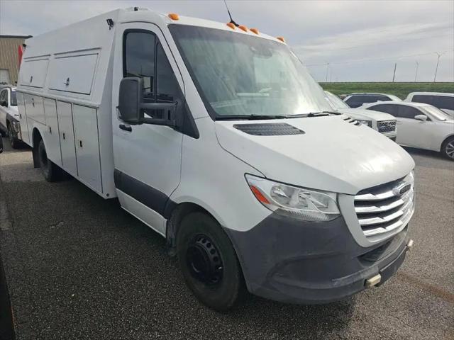 2019 Freightliner Sprinter Standard Roof V6