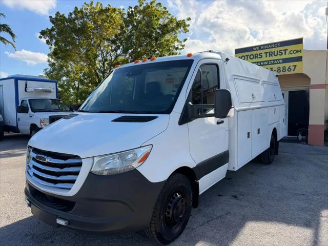 2019 Freightliner Sprinter Standard Roof V6