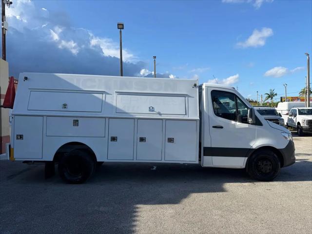 2019 Freightliner Sprinter Standard Roof V6
