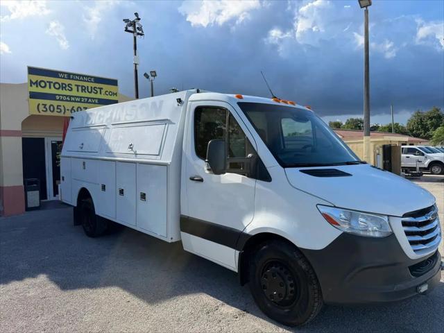 2019 Freightliner Sprinter Standard Roof V6