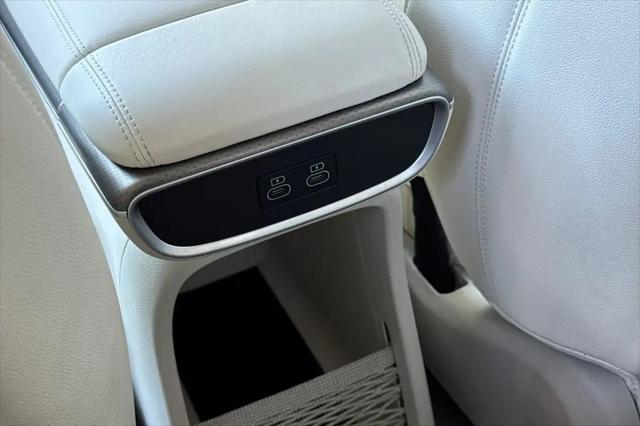 2023 Genesis GV60 Advanced AWD