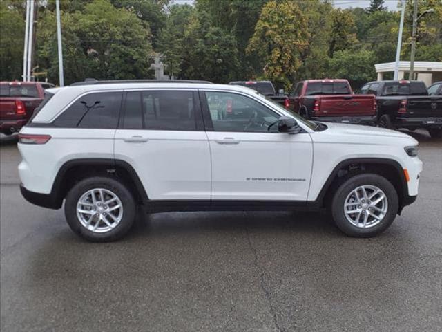 2024 Jeep Grand Cherokee Laredo X 4x4 2024 Jeep Grand Cherokee Laredo X 4x4