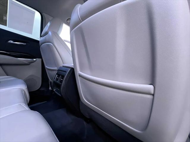 2021 Cadillac XT4 AWD Premium Luxury