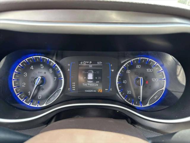 2017 Chrysler Pacifica Touring-L