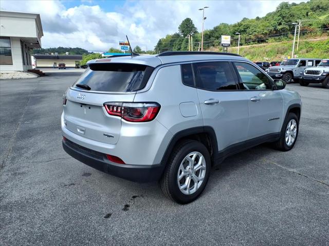 2024 Jeep Compass Latitude 4x4 2024 Jeep Compass Latitude 4x4