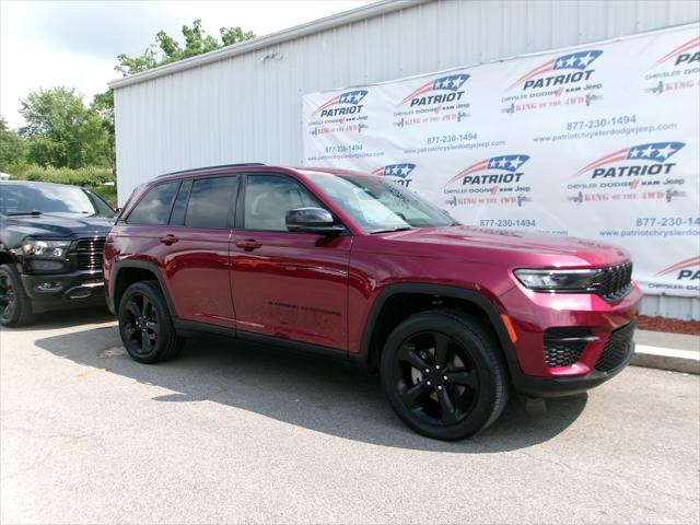 2023 Jeep Grand Cherokee Altitude 4x4 2023 Jeep Grand Cherokee Altitude 4x4