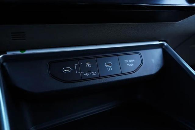 2025 Kia Carnival MPV LXS