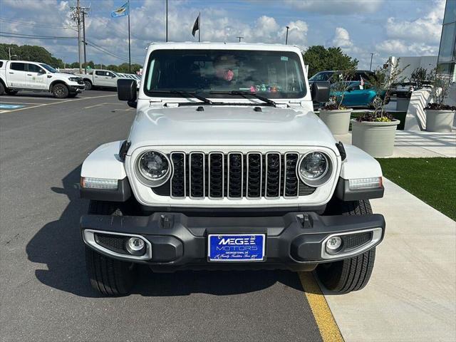 2025 Jeep Wrangler 4-Door Sahara 4x4