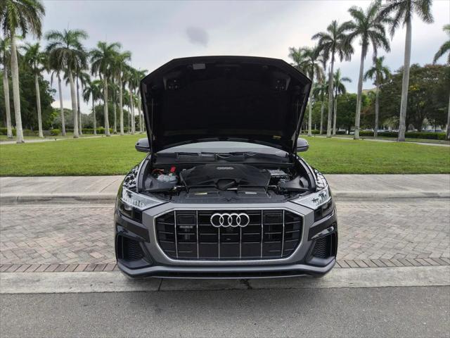 2023 Audi Q8 Premium Plus 55 TFSI quattro Tiptronic