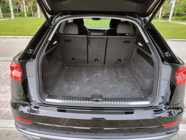 2023 Audi Q8 Premium Plus 55 TFSI quattro Tiptronic