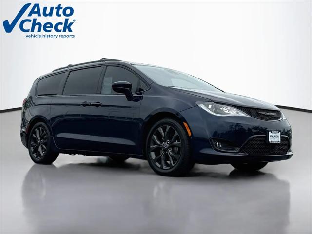 2019 Chrysler Pacifica Touring L Plus for sale in Rockford, IL