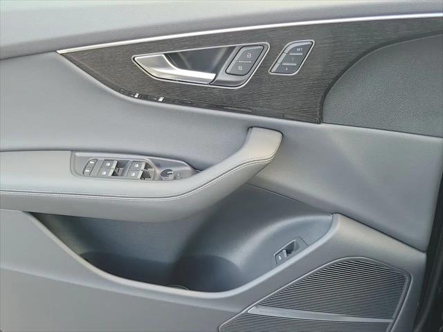 2026 Audi Q8 Premium Plus 55 TFSI quattro Tiptronic