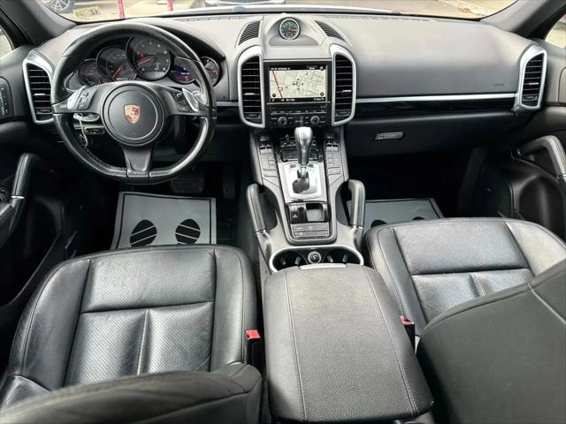 2014 Porsche Cayenne Cayenne