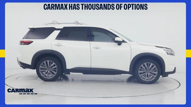 2023 Nissan Pathfinder SL 4WD