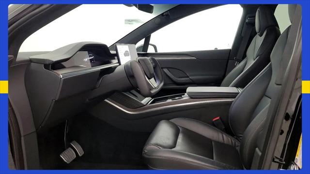 2023 Tesla Model X Standard Range