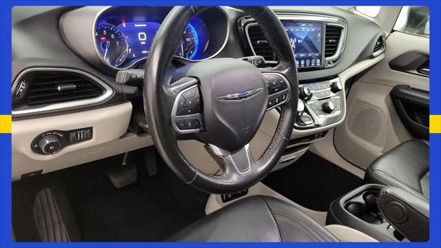 2020 Chrysler Pacifica Touring L